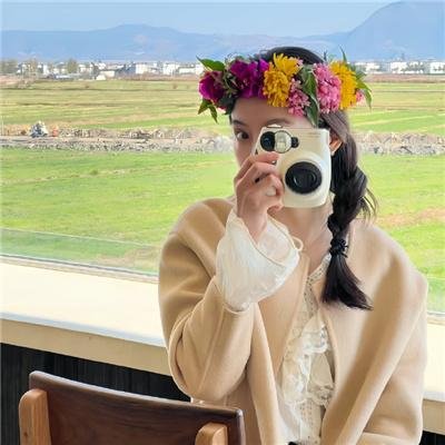 误入房间后，被顶头上司宠入怀